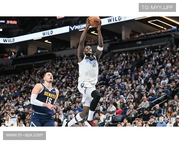 森林狼队客场逆袭获胜 展现顽强拼搏精神